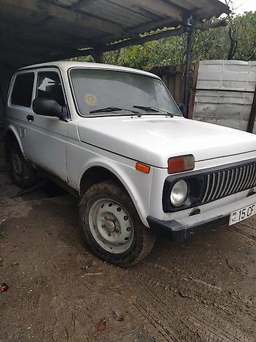 e 250 cdi: VAZ (LADA) 4x4 Niva: 1.7 l | Ofrouder/SUV — 1