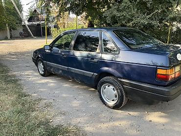 Volkswagen: Volkswagen Passat: 1990 г., 1.8 л, Седан — 6