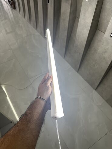 Ленточные лампы: 9w və 18w işıq gücünə sahib olan lampalar. 9w-3.5 azn ( 60 cm) 18w-
