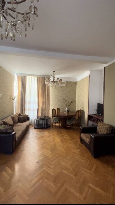 Uzunmüddətli kirayə evlər: 198 kv. m, 4 otaqlı — 17