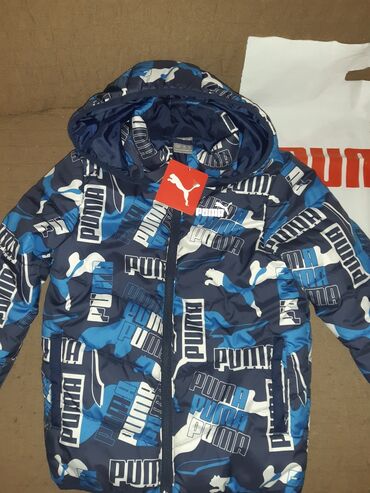 утепленная детская куртка: Куртка новая демосизоная фирма Puma покупалась в магазине Puma