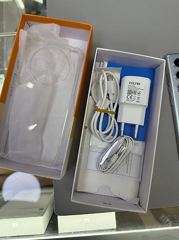 google pixel: Tecno Spark 30, Б/у, 256 ГБ, цвет - Белый, 2 SIM — 4
