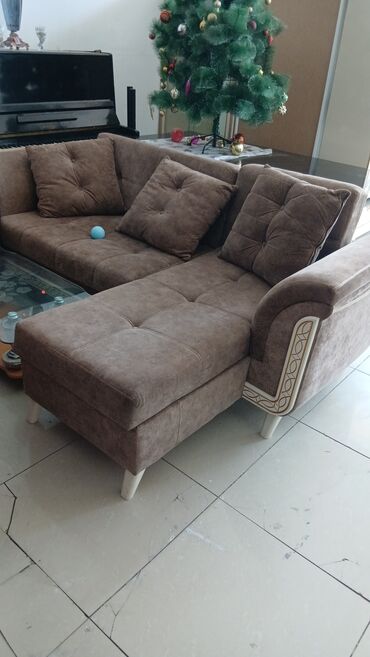 Divan və kreslo dəstləri: Divan, Divan, Bazalı — 12