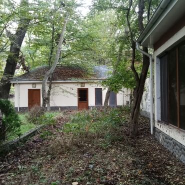 Həyət evləri və villaların satışı: 8 otaq, 1000 kv. m, Orta təmir — 23