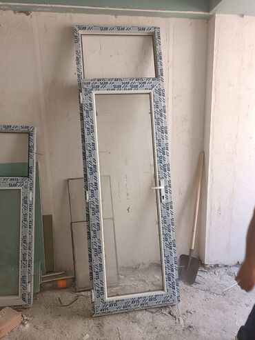 Jalüz qapılar: Yeni Plastik qapı Ünvandan götürmə