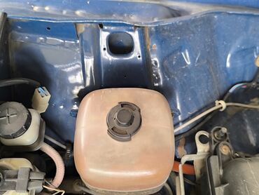 VAZ (LADA): VAZ 2107, mavi rəngli sedan Xüsusiyyətlər: - Kuzov: sedan, klassik — 7