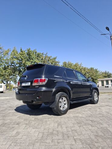 срочно продам машину дёшево: Toyota Fortuner: 2008 г., 2.7 л, Автомат, Бензин, Внедорожник