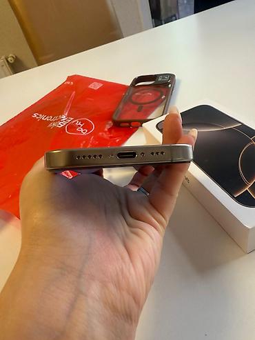 iphone 8 plus irsad electronics: IPhone 16 Pro, 256 GB, Natural Titanium, Barmaq izi, Face ID, Simsiz şarj — 5