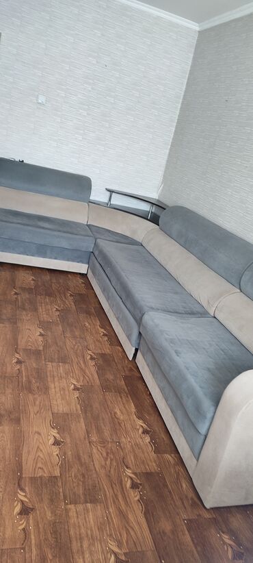 мебель мягкая бу: Бурчтук диван, Колдонулган