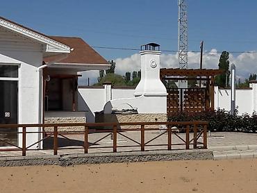 Продажа отелей и хостелов: Продаю отель на Иссык Куле в с. Тамчи . 200 км от г. Бишкек. Участок — 7