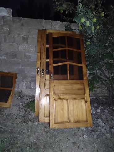 Taxta şüşəli qapı dəsti - Material: təbii ağac (klassik ağ rəngli