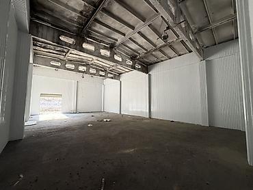склад на аренду: 240 м², С высокими потолками — 6
