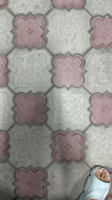 отдам даром диваны: Ромашка брусчатка, түсү - Кызыл, Бетондон, Короо учун, Куюлган, Колдонулган