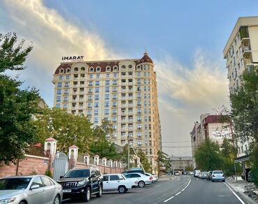снять долго 1 комн квартиру: 2 бөлмө, Кыймылсыз мүлк агенттиги, Толугу менен эмереги бар