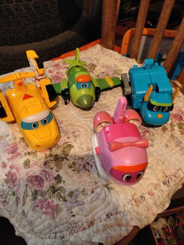 бу детские машинки: Машинки команда "Дино", оригинал 
цена окончательная