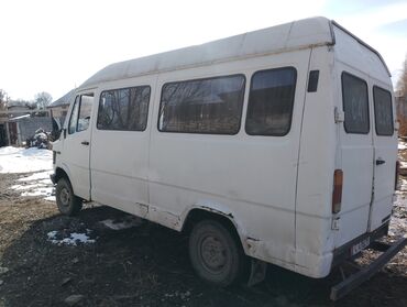 колесо на прицеп: Mercedes-Benz : 1989 г., 2.3 л, Механика, Газ, Бус