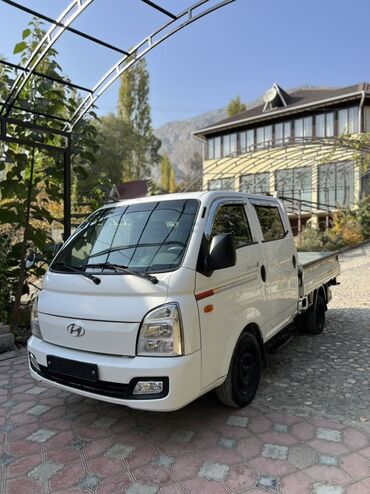 цена домкрата для легкового автомобиля: Легкий грузовик, Hyundai, Дубль, 3 т, Новый