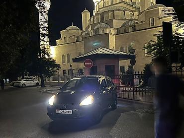 magi: Honda Fit: 2002 г., Автомат, Бензин, Хэтчбэк — 1