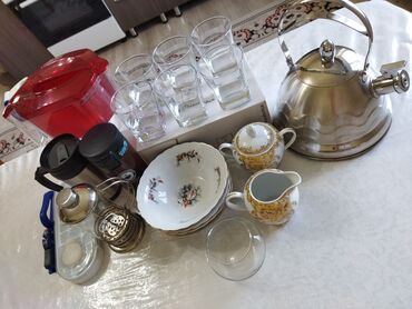 маленький чайник: Продаю набор посуды бу в отличном состоянии. Все целое и чистое