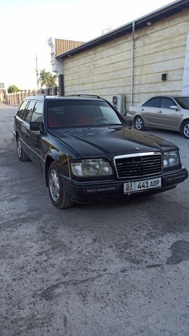 машина на обмен с доплатой: Mercedes-Benz W124: 1993 г., 2.2 л, Автомат, Бензин, Универсал