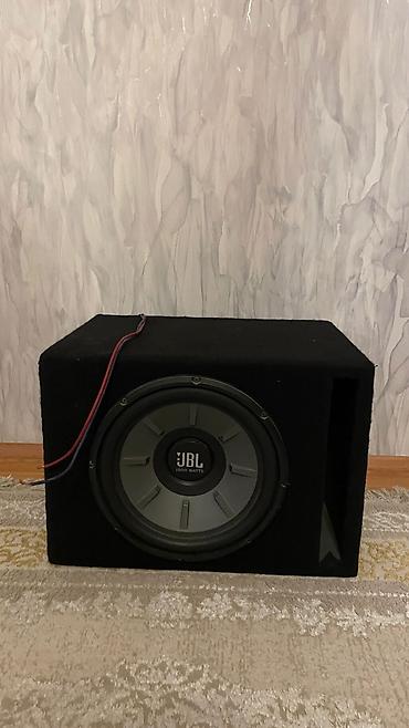 Avtoelektronika: JBL sabvufer qabı ilə - Brend: JBL - Güc: 1000 W (üzərində qeyd — 1