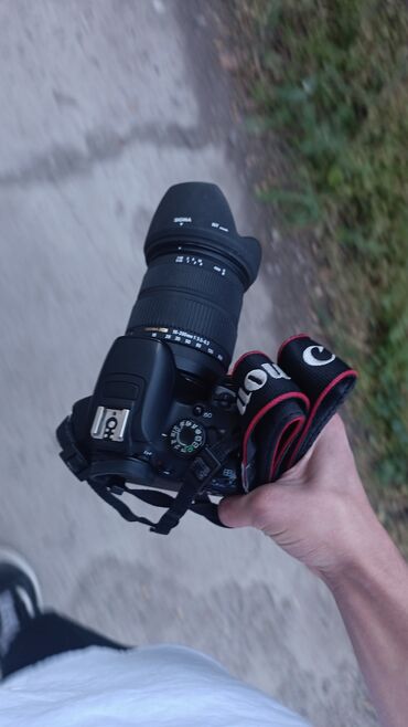 фотоаппарат canon 550d eos 18 55mm: Oбъектив Sigma 18-200mm 3.5-6.3 Состояние отличное все работает