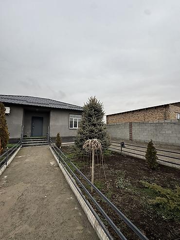 Продажа коттеджей и домов: 🏡 Продаётся 3-комнатный дом в немецком стиле в районе Ак-Ордо! 📍 — 4