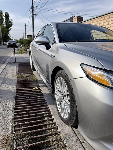 Toyota: Toyota Camry: 2019 г., 2.5 л, Вариатор, Гибрид, Седан — 4