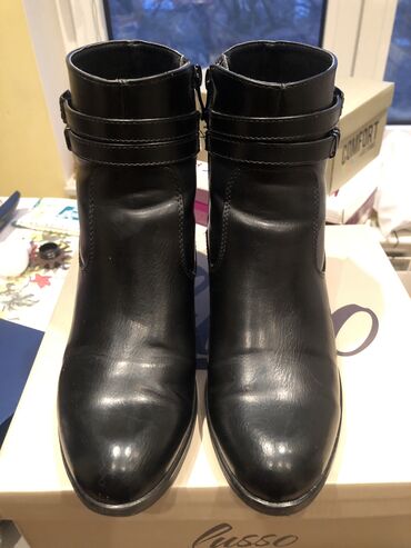 crne gleznjace na stiklu: Ankle boots, Elly Shoes, 39