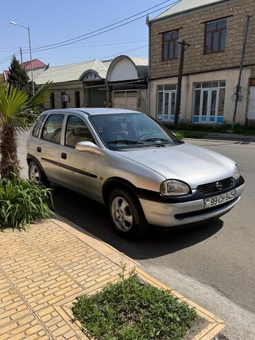 gence taksi: Opel Corsa: 1.4 l | 1999 il | 93111 km Hetçbek