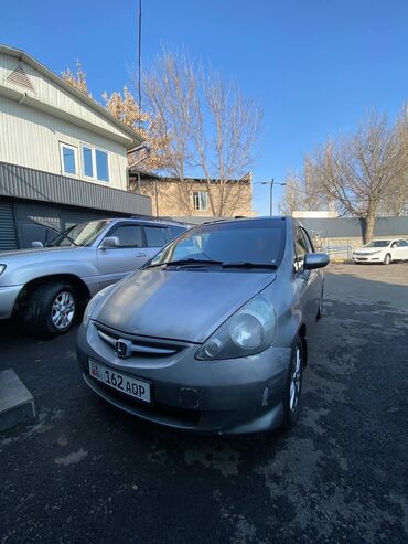 Honda: Honda Fit: 2005 г., 1.3 л, Вариатор, Бензин, Хэтчбэк