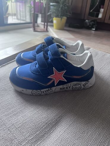 Bodi: Krossovka, Uniseks, 30, Pablosky