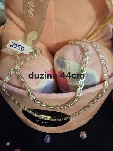 Minđuše: Srebrni nakit – više modela - Srebrne minđuše sa prozirnim cirkonima na lalafo.rs — 7 Minđuše: Srebrni nakit – više modela - Srebrne minđuše sa prozirnim cirkonima — 7