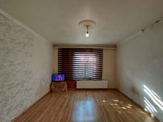 Həyət evləri və villaların satışı: 3 otaqlı, 121 kv. m, Orta təmir — 2