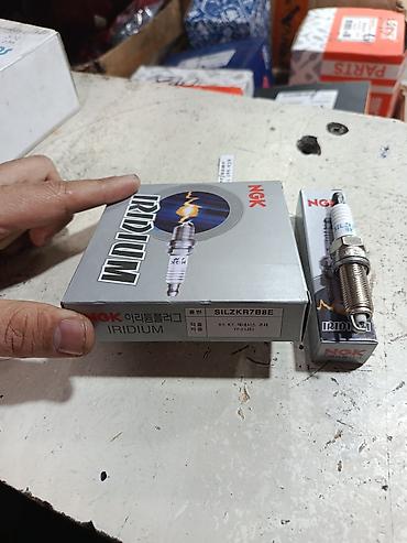 Свечи зажигания NGK Iridium - Модель: SILZKR7B8E - Серия: Iridium