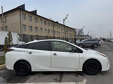 Toyota: Toyota Prius: 2017 г., Гибрид, Хэтчбэк — 4