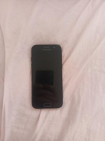 samsung s7 2017: Samsung Galaxy A3, 16 GB, rəng - Qara, Sensor — 1