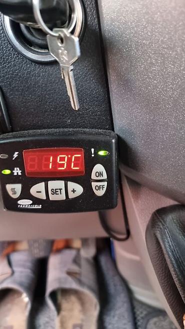 авто фреон: Легкий грузовик, Mercedes-Benz, Дубль, 3 т, Б/у — 7