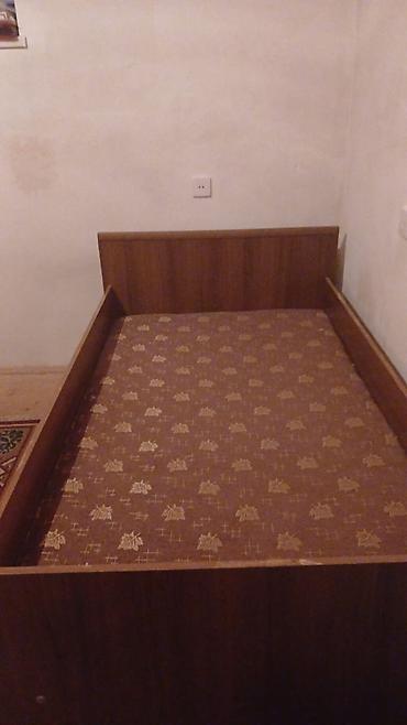 Çarpayılar: İşlənmiş, Təknəfərlik çarpayı, Bazasız, Matras ilə, Siyirməsiz, Azərbaycan — 1