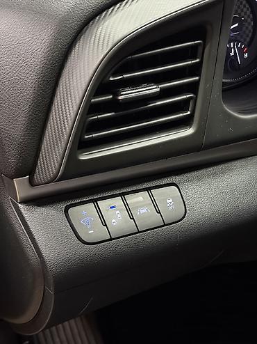 Hyundai: Hyundai Elantra: 2019 г., 2 л, Типтроник, Бензин, Седан — 7