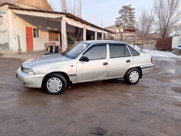 продаю нексия: Daewoo Nexia: 2004 г., 1.5 л, Механика, Бензин, Седан