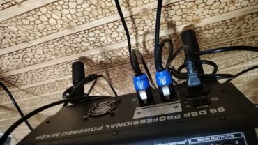 Səs gücləndiriciləri: Dinakort ela vəziyyətdə herşeyi isleyr vəziyətdədi bulutuz sistemi var — 9