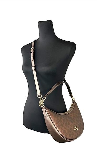 bag: Сумка Coach Luna Shoulder Bag, коричневая, фирменный монограмный принт — 6
