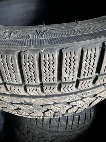 бмв сервис: Шины 275 / 40 / R 20, Зима, Б/у, Комплект, Корея, Kumho