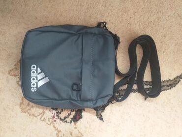 Барсеткалар: 🎒 Барсетка Adidas через плечо ✅ Оригинальный стиль Adidas ✅ Цвет