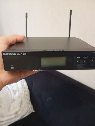 Mikrofonlar: Yeni Simsiz (Bluetooth) Mikrofon Shure, Ünvandan götürmə — 3