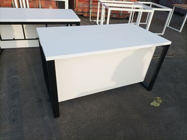 Другая мебель: Офисный стол с юбкой. Компьютерный стол. Письменный стол в наличии и — 5