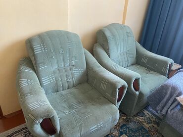 комплекты столов и стульев для гостинной: Мягкий комплект для гостиной: 2 кресла + диван - Цвет