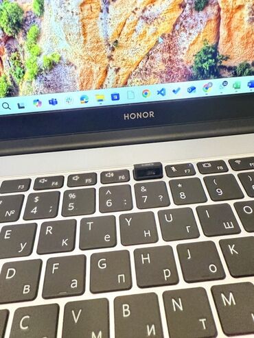 dnepr 11: AMD Ryzen 7, 16 GB, 15.6 "