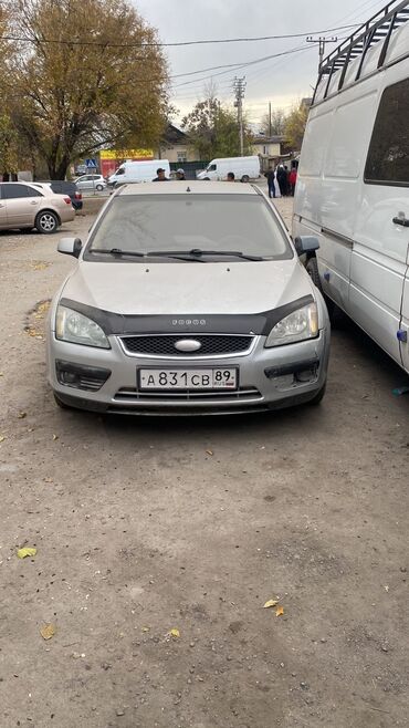 Ford: Ford Focus: 2005 г., 1.6 л, Механика, Бензин, Седан